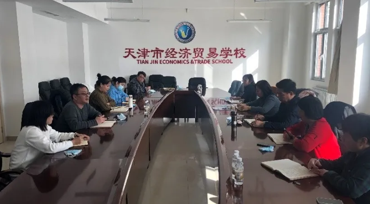 凝心聚力促发展，奋楫扬帆启新程 -- 学校领导调研指导教育教学工作(图1)