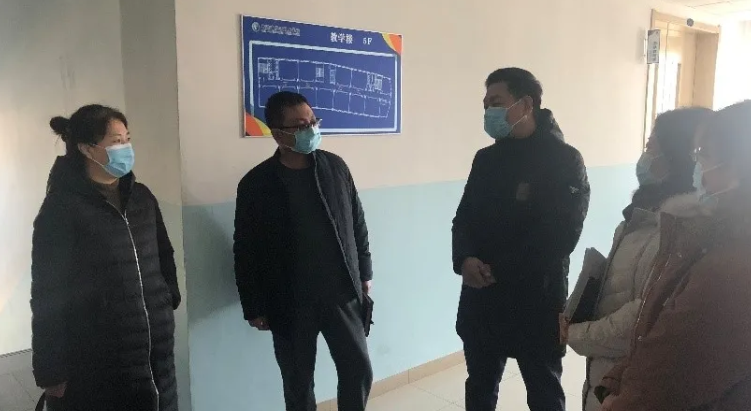 凝心聚力促发展，奋楫扬帆启新程 -- 学校领导调研指导教育教学工作(图2)