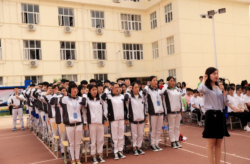 不忘初心 以情相伴 志做青春领航人 ——记天津市优秀共青团干部王鑫(图1)