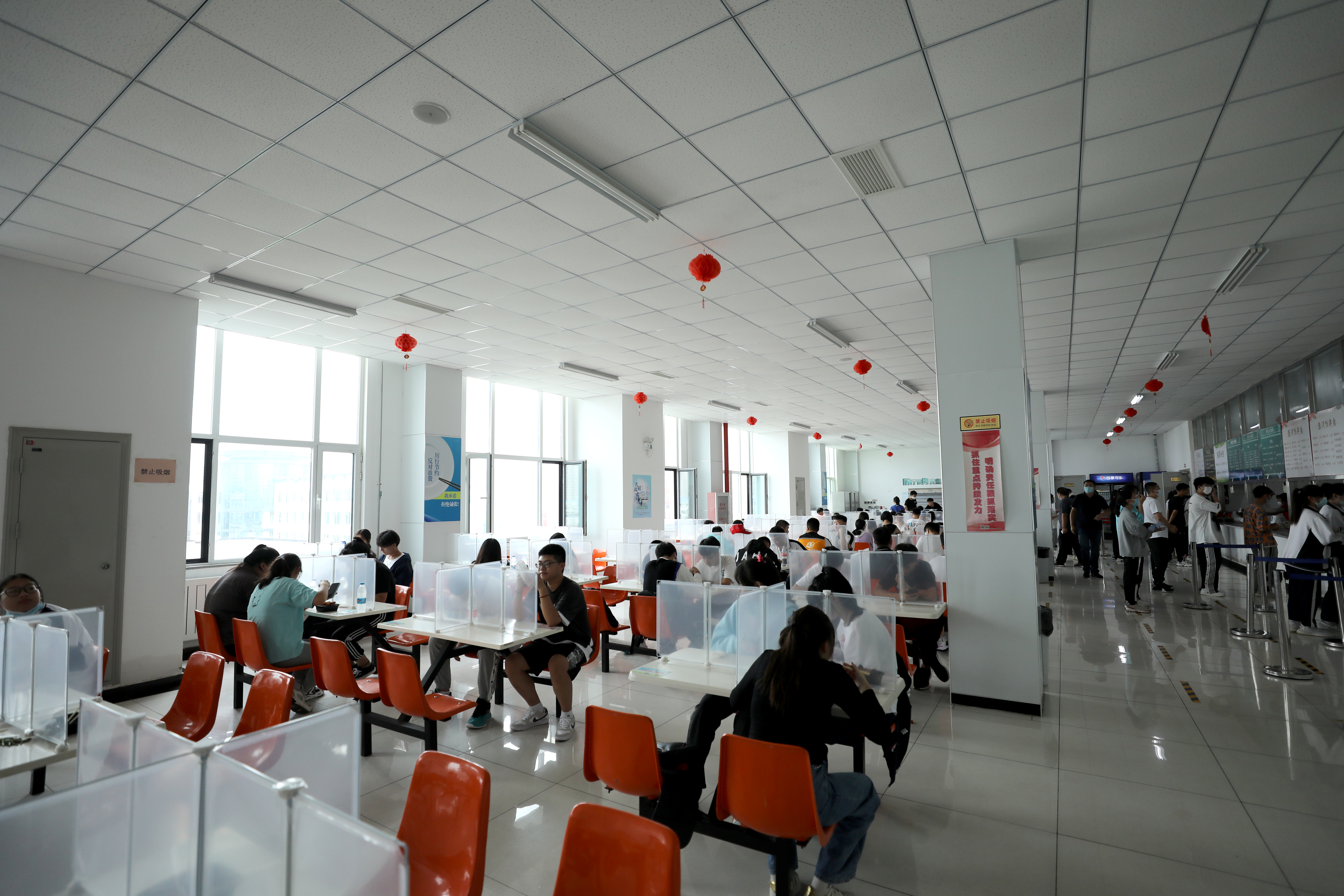 乘风破浪 梦想起航——我校喜迎2021级新生入学报到(图7)