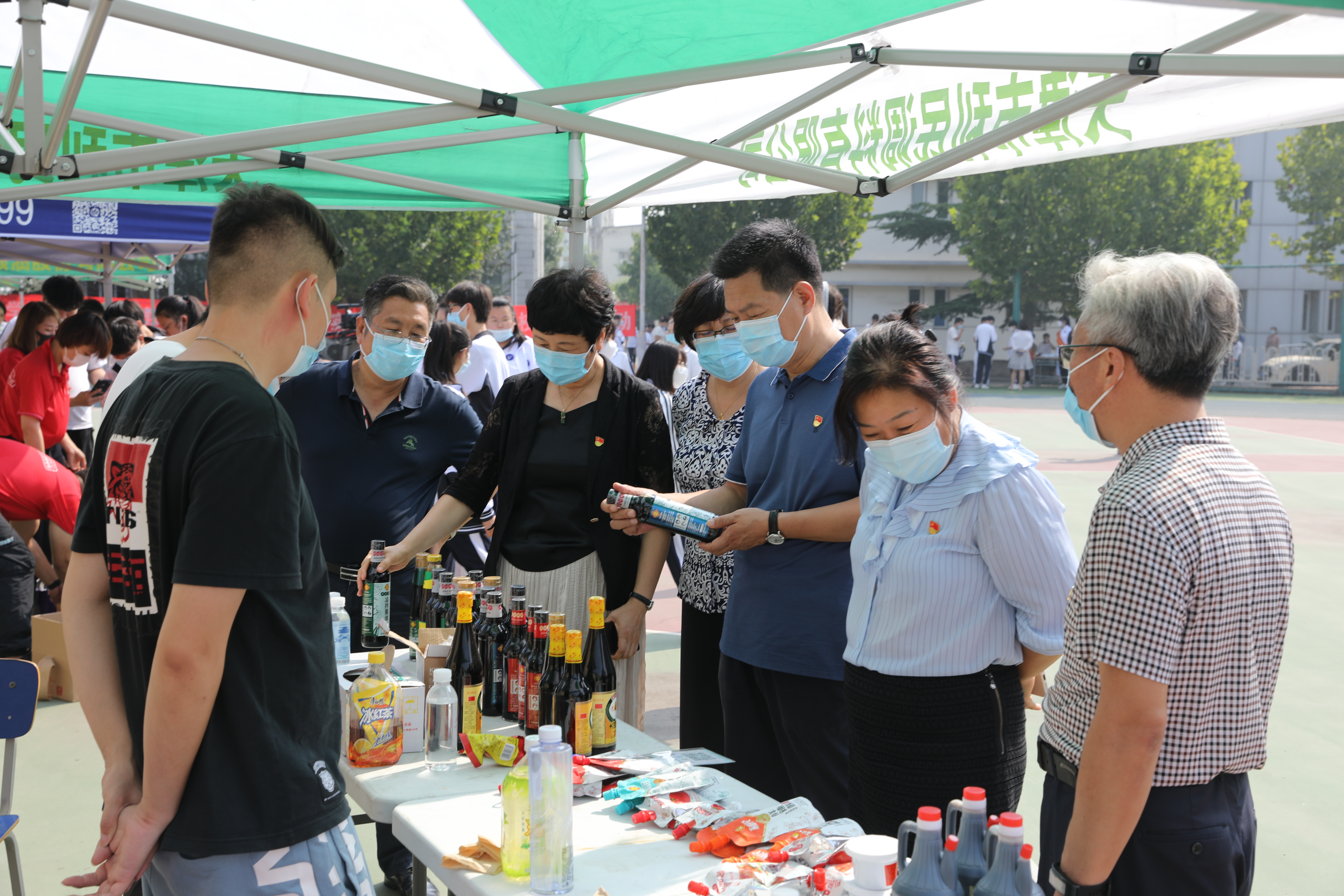 致敬教师 铸魂育人 ——经贸学校热烈庆祝第37个教师节(图2)