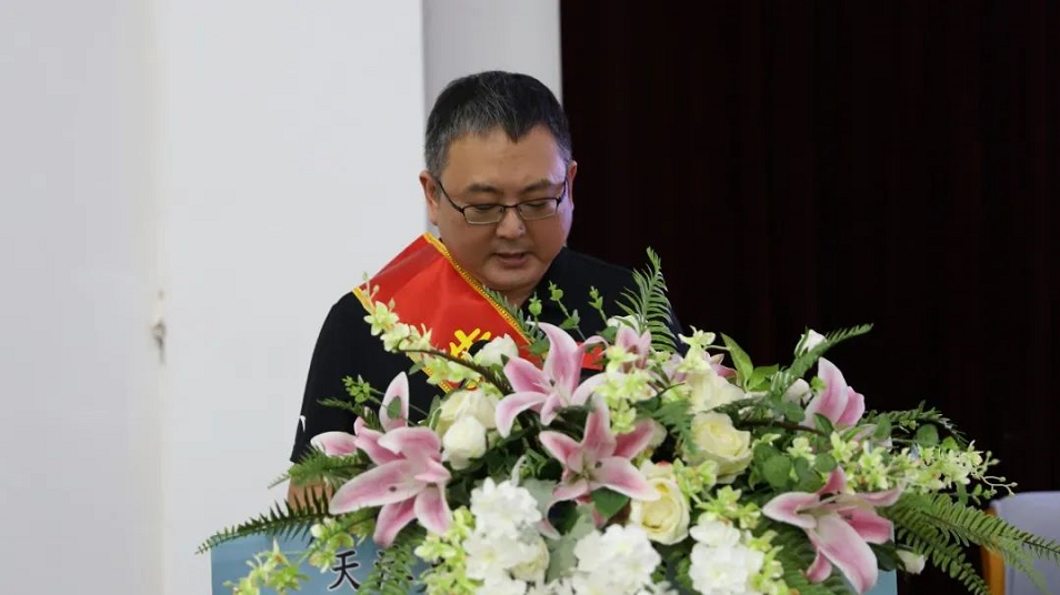 学校党委组织召开“初心如磐铸忠诚 使命在肩勇担当”庆七一表彰大会(图5)