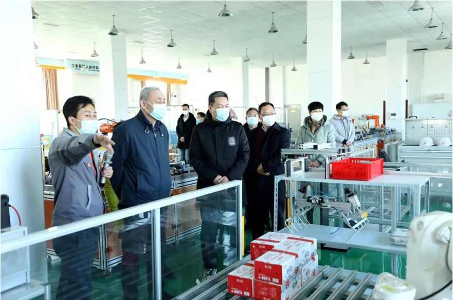 天津食品集团主要领导到学校调研指导(图1)