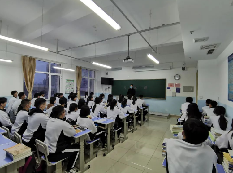 扬帆起航，不负韶华——我校迎来春季开学第一批返校学生(图8)