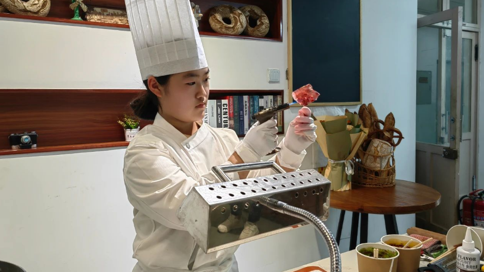 技能大赛，我们准备好了！经贸学校师生全力备战中华人民共和国第二届职业技能大赛(图2)