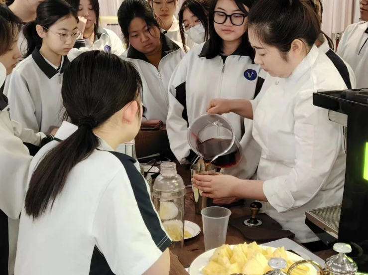 学校2024年“职业教育活动周”暨“天津技能周”系列活动（四）(图2)