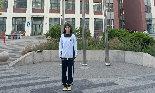 德技并修，争做新时代中职学生——记2022-2023学年度中等职业教育国家奖学金获得者 李蕊(图1)